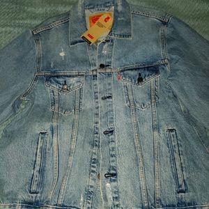 Brand new never worn Levi's denim jacket
